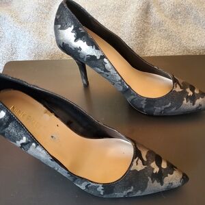 Nine West black and silver camo heels